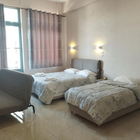 Apartmán Στούντιο Στη Στοά Βαρβουτσή #1 Kalamata Exteriér fotografie